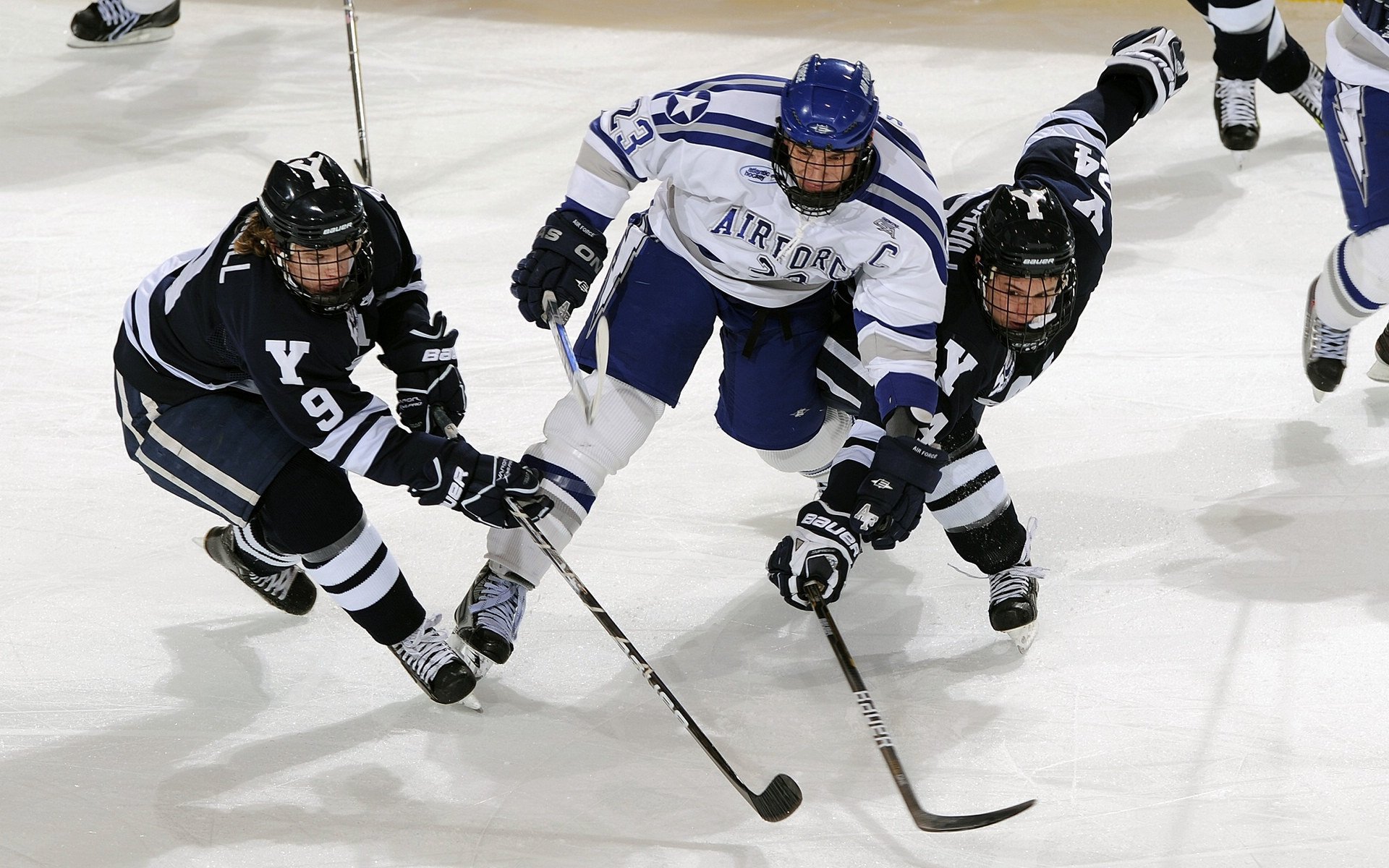 钢铁防线与巨星舞台，亚特兰大锁死韩国启示录，德里赫特为何越是大场面越闪耀？