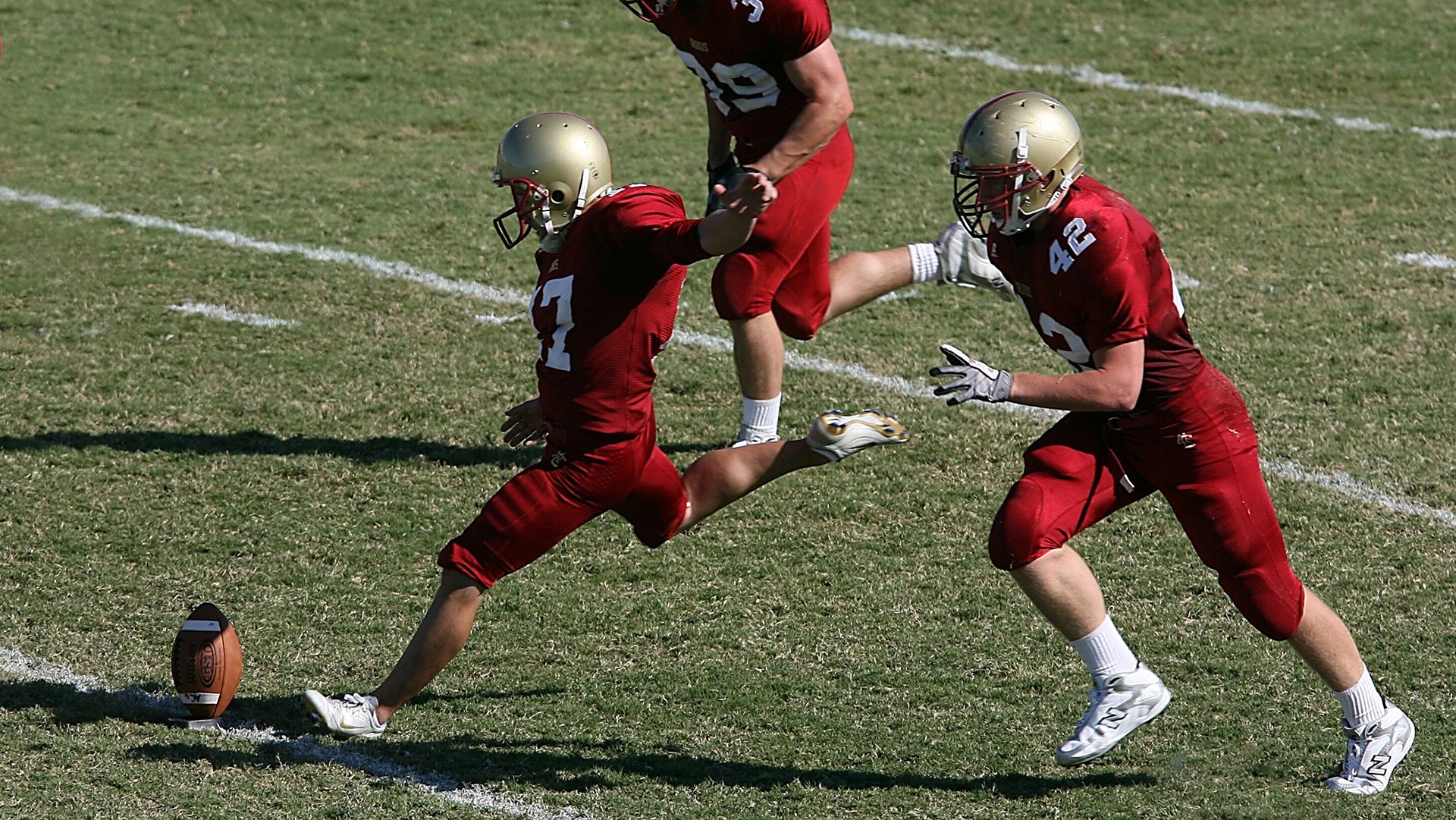 南海岸烈焰险破布鲁克林铁网，阿联里程碑之夜刻下东方印记